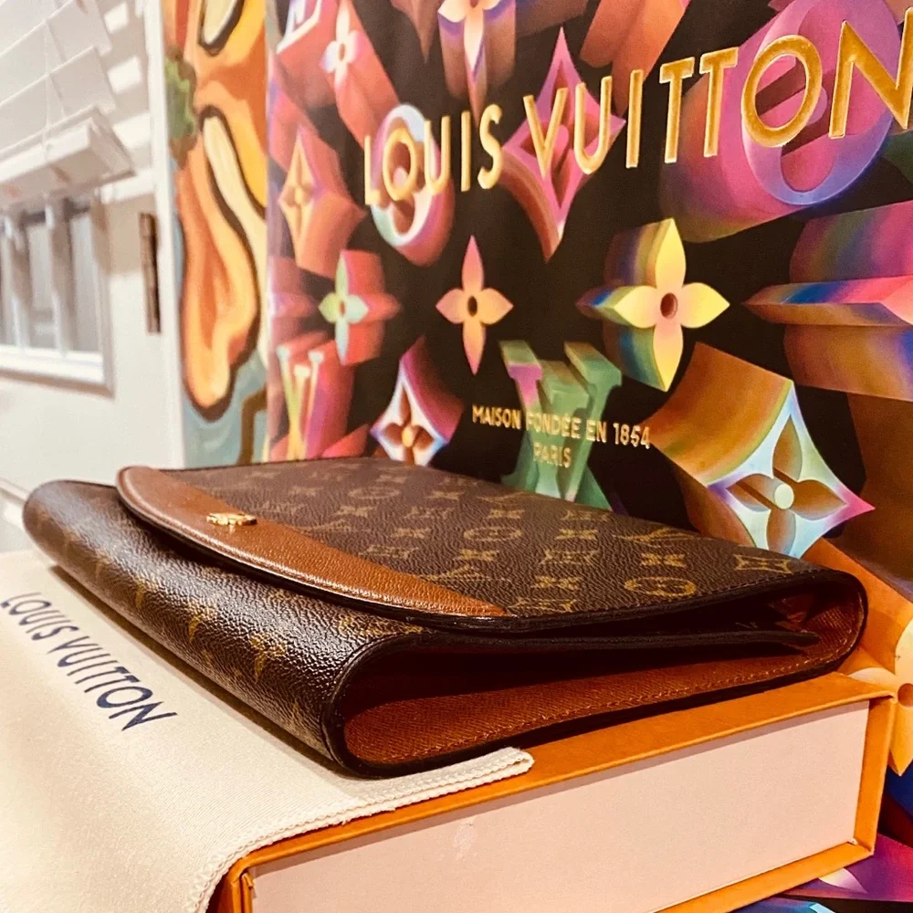 ♥️🛍💯Authentic Louis Vuitton Bordeaux Shoulder Bag in Monogram